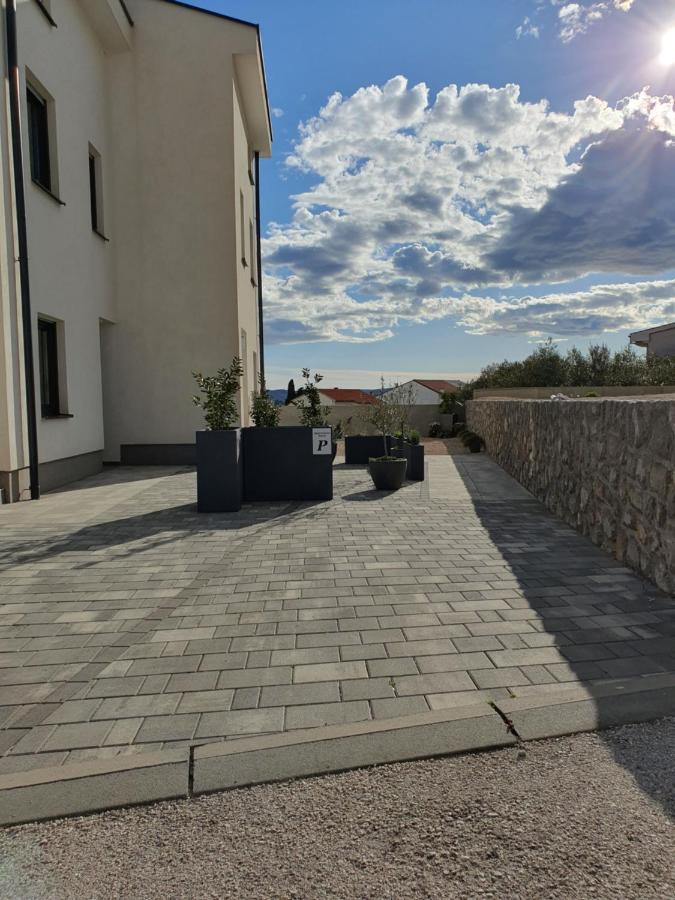 Apartment Sara Krk Town Dış mekan fotoğraf